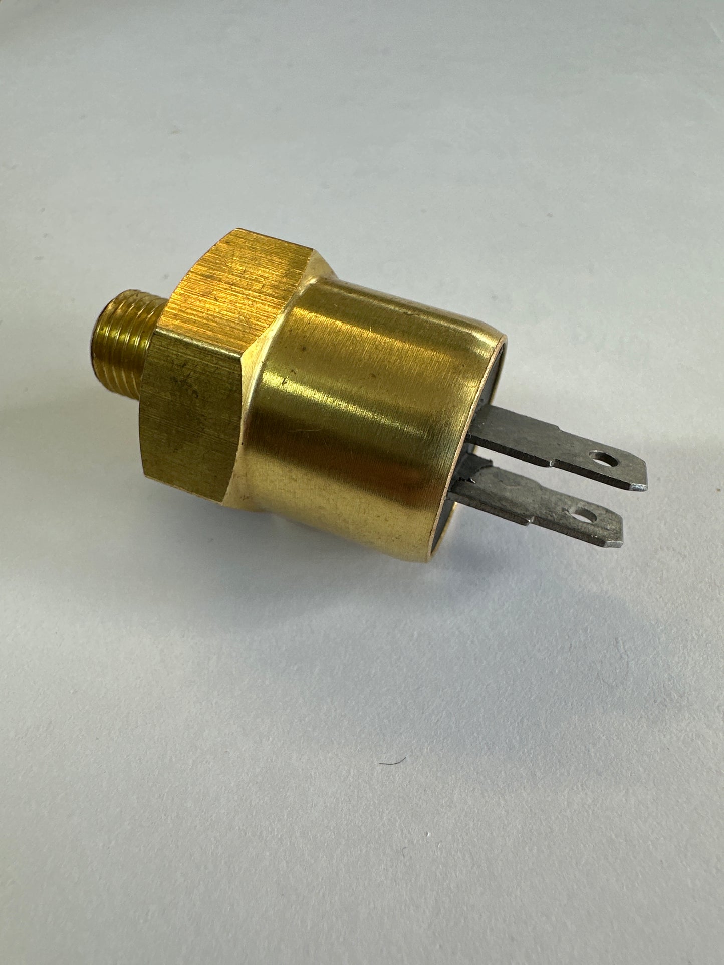 Temperature Switch 105C 2T 1/8" N/O  [TSP105]